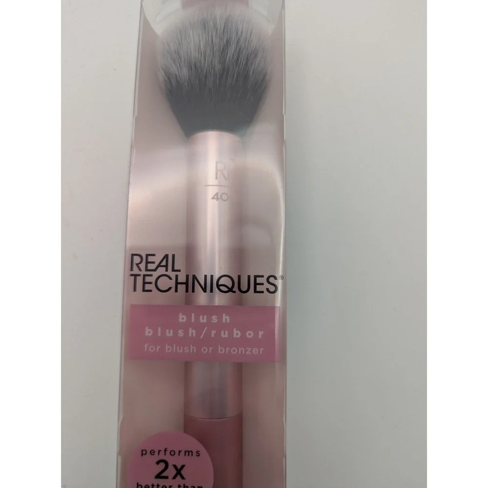Real Techniques 400 Blush Brush‎ Pink Tapered Soft Bristles Cheek RT 01407 NEW